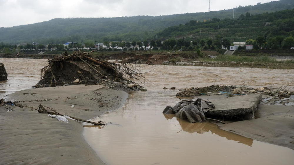 灾后蓝田看灞河严建设