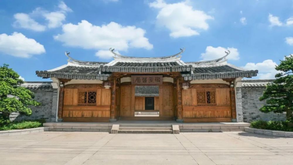 晚年,谢云年事渐高,回乡之路一直无法成行,但对家