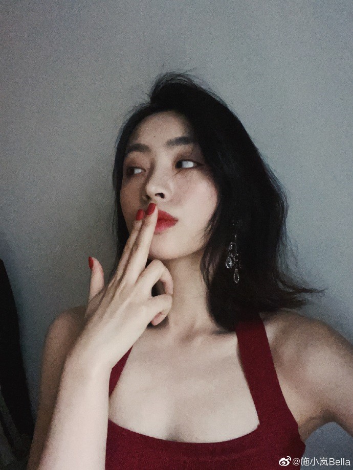 霍尊新女友微博设置半年可见,删除情侣鞋疑撇清关系_腾讯新闻