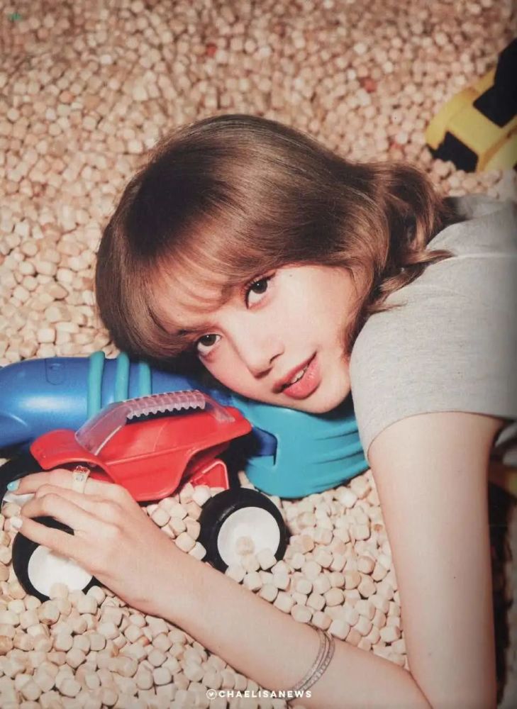 blackpink 夏日日记|lisa