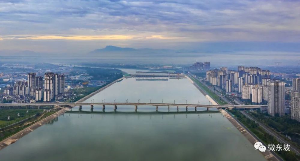 岷江二桥岷江二桥是连接中心城区和岷东新区的重要纽带更是岷东新区