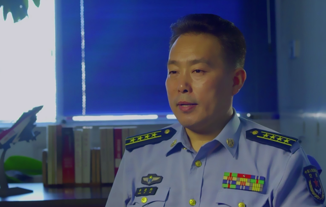 空军申进科大校最新表态,说了句振奋人心的话_腾讯新闻