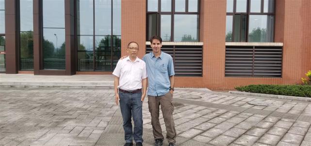 何伟：我不是中国问题专家，我只是书写中国的作家_腾讯新闻