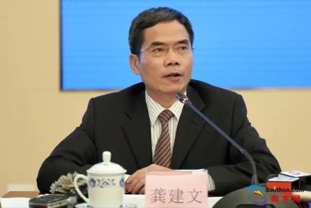 gdp比例_报告预测:2025年中国服务业增加值占GDP比重将升至60%
