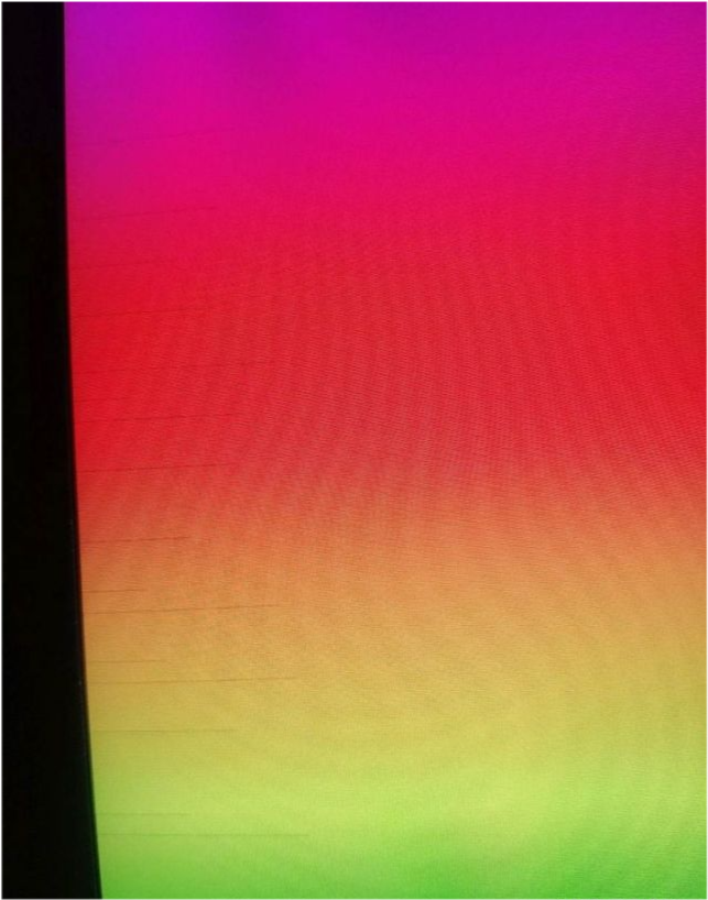 如果有三个以上坏点就建议换货了.