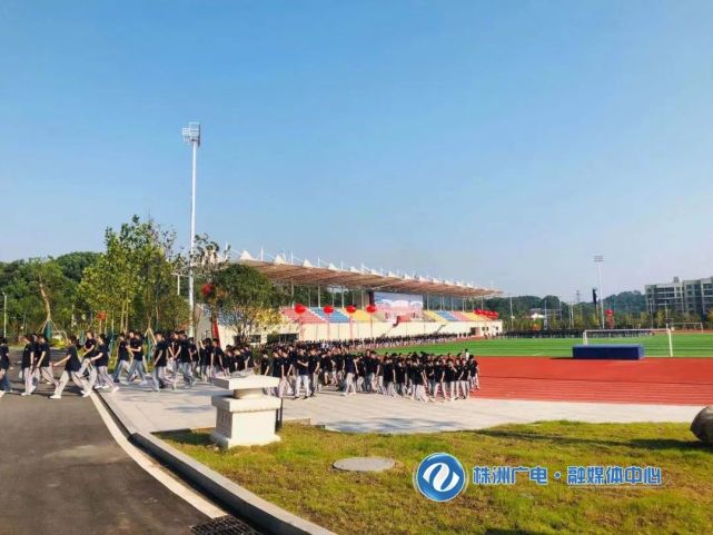 南方中学新校区启用