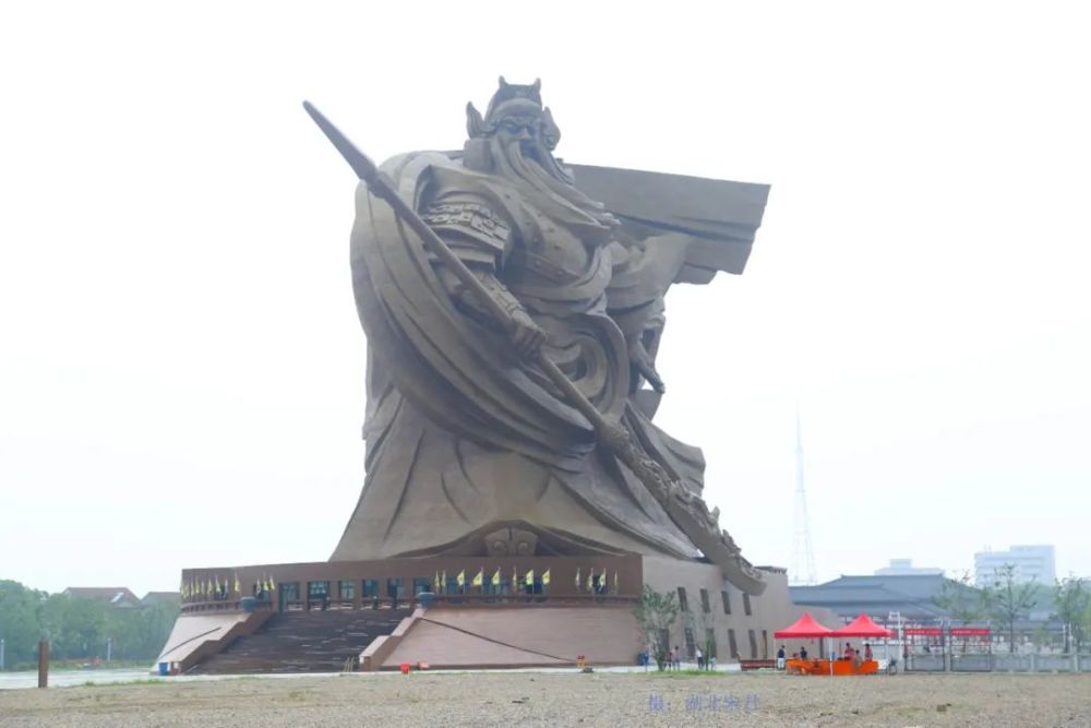 违建!"全球最大"关公像1.7亿建成,再花1.55亿搬移_腾讯新闻