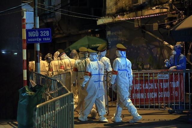 越南新增确诊13197例为防控疫情卫生部疏散居住在thanhxu09n区的