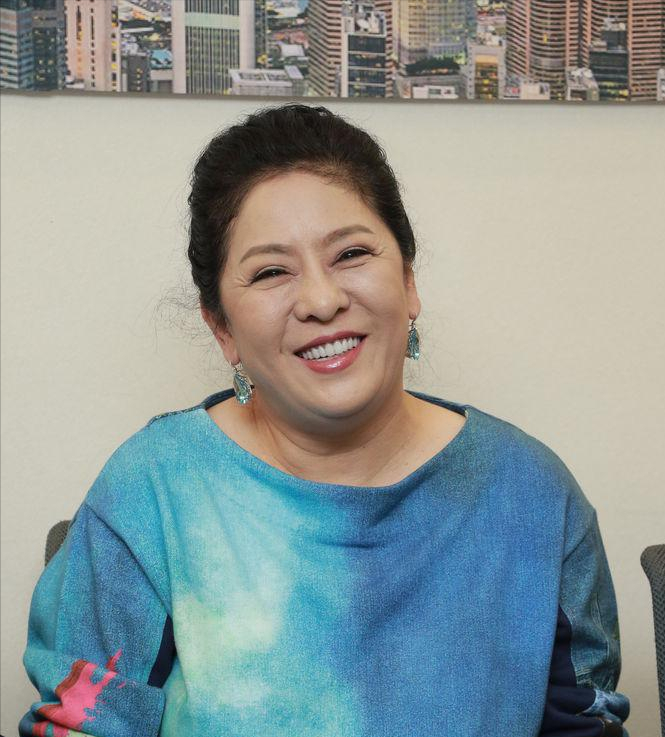 向华强两段婚姻俩儿子一个惹是生非一事无成另一个低调优秀