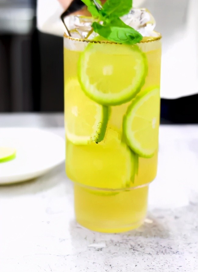 "手打渣男柠檬茶"成社交必备,自己做才有代入感_腾讯新闻