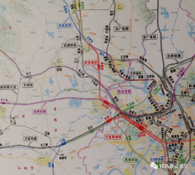 武汉枢纽直通线线路从汉孝城际铁路毛陈站引出,经东西湖引入新汉阳站