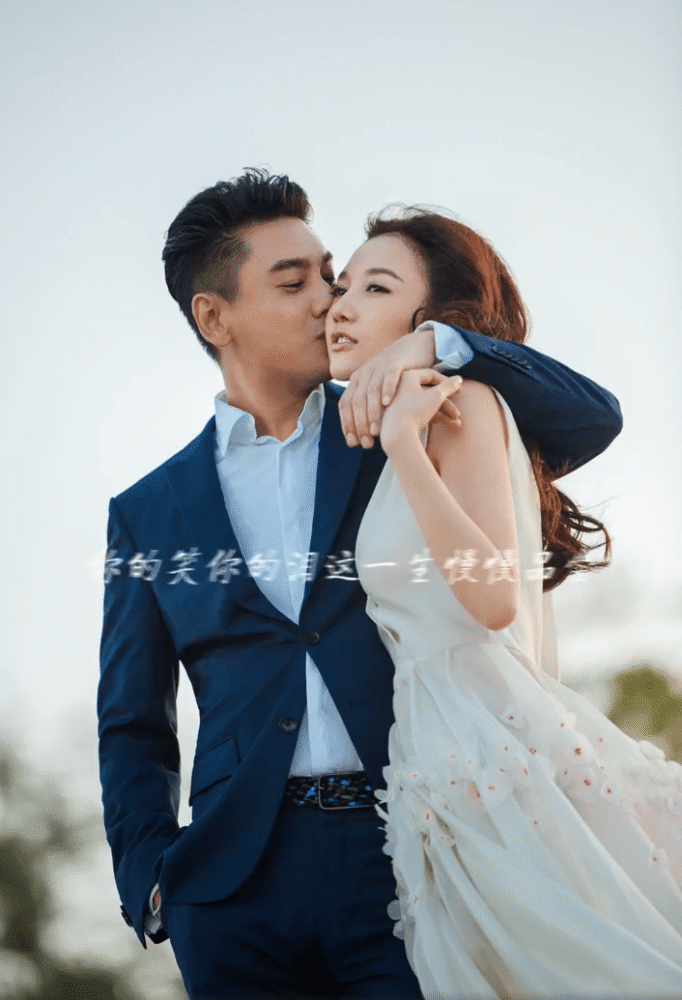 朱孝天妻子罕见秀恩爱 晒婚纱照庆祝结婚五周年 网友 太甜了吧 全网搜 朱孝天妻子罕见秀恩爱 晒婚纱照庆祝结婚五周年 网友 太甜了吧 全网搜