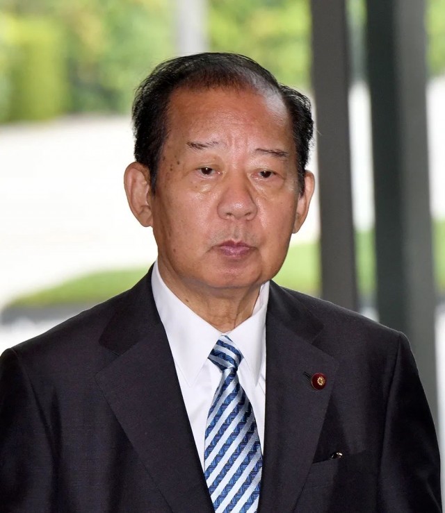 8月17日,日本自民党干事长二阶俊博,国会对策委员长森山裕与公民党