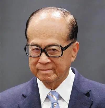 国人的骄傲他曾捐款100多亿直言李嘉诚不配做企业家