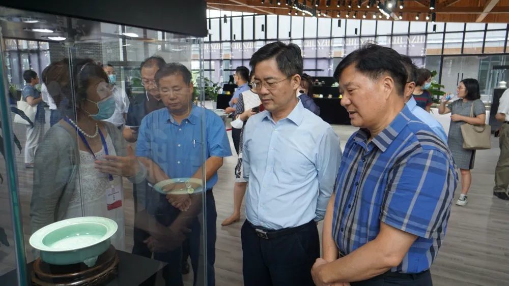 市政协召开"谈农说村"市,区政协农业农村委联席会议_腾讯新闻