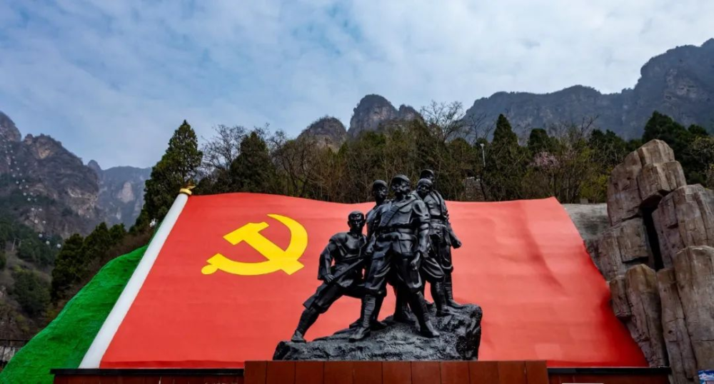 寻找英雄的足迹