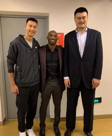 nba 姚明除了身高，还有哪些天赋顶级？柔和手感似鹅毛 大腿粗如水桶
