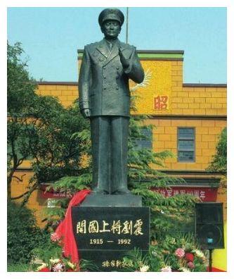 这时候,颜文斌听到刘震在电话那头说"我让你打,一是因为你经验丰富,二