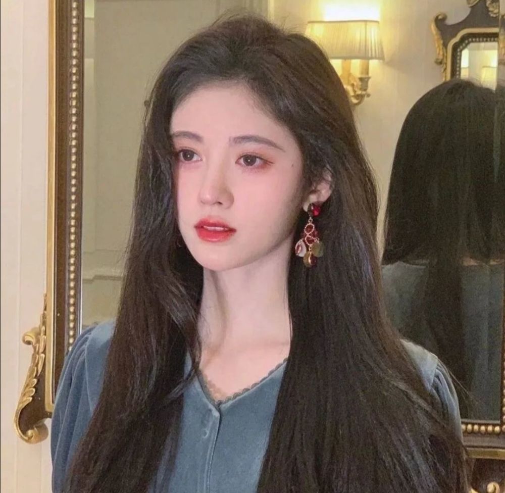 ins高冷范女生头像