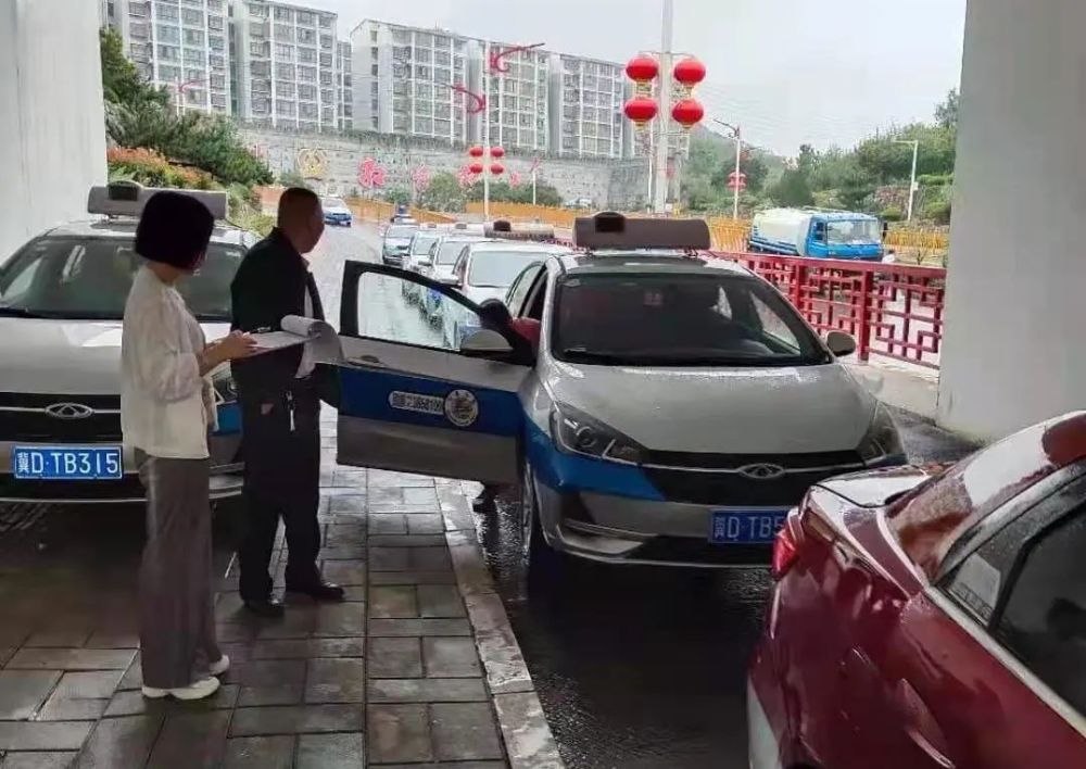 涉县市场监督管理局-检定出租车计价器 让老百姓放心"打的"
