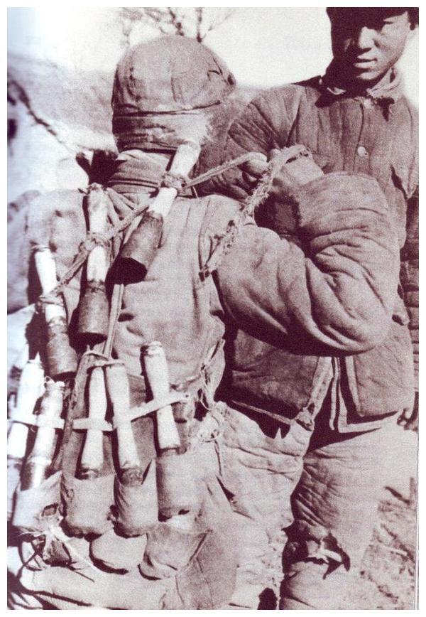 看了照片才知道土八路有多土才知道胜利来之不易致敬