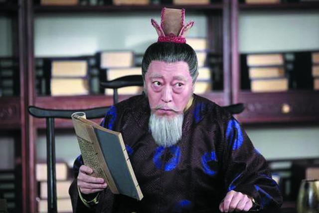 嘉靖四十四年(1565年),在徐阶的运作下,严世蕃被判以"通倭"的罪名