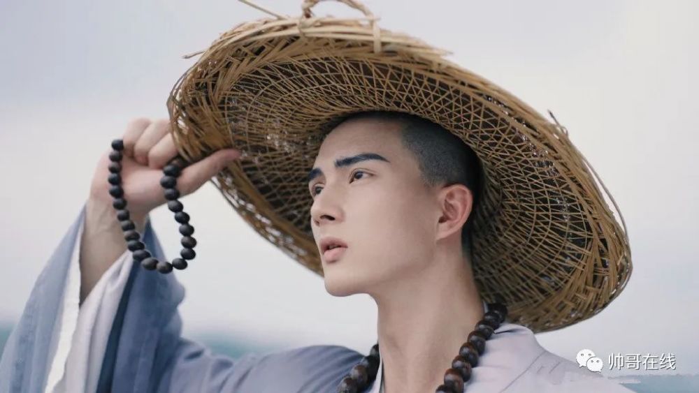 只是僧人主题的写真照,在他的微博中,要把大家都渡了的感觉.