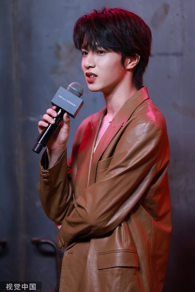 刘耀文第一志愿录取了巴蜀中学将要和左航同伴一起学习巴蜀中学的同学