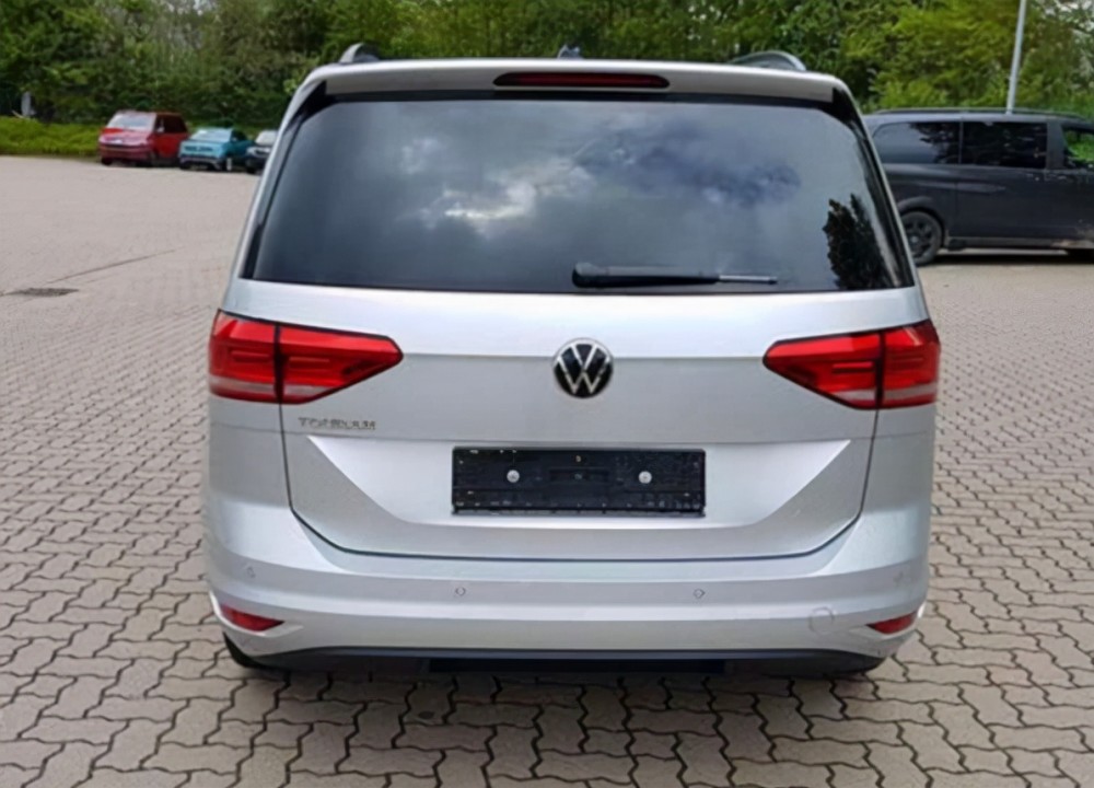 十万级大众"面包车",酷似缩小版"夏朗",空间对标本田奥德赛