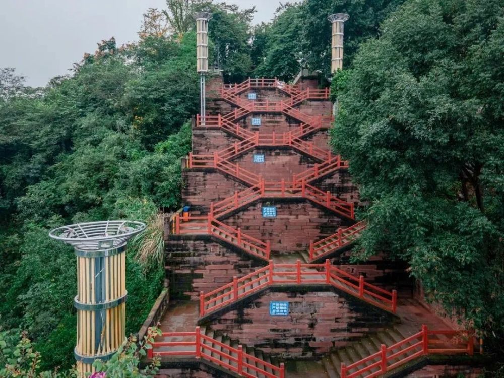 眉山各地的特色建筑哪幢更有韵味