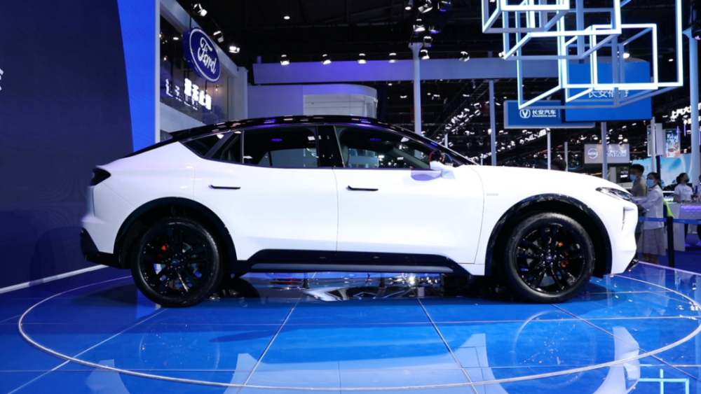 蒙迪欧接棒人福特evos亮相成都车展——预计年底上市