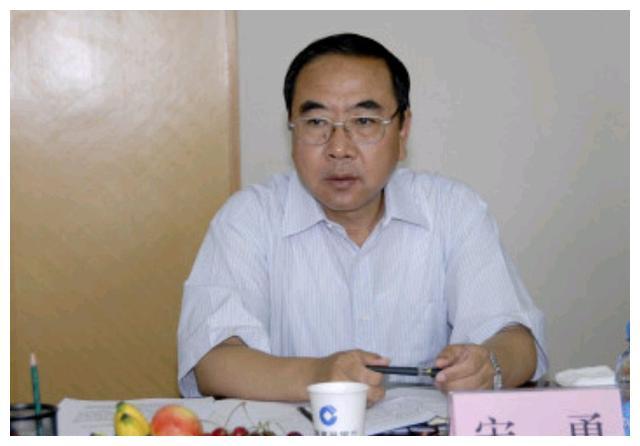 他是辽宁"巨虎",受贿上千万,被判死缓,把家庭拖入灾难之中