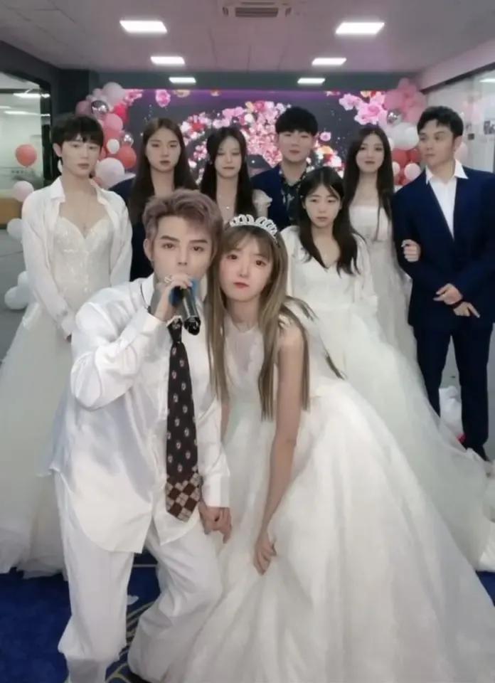 郭老师被全平台封杀,这8位网红同样劣迹斑斑,没有