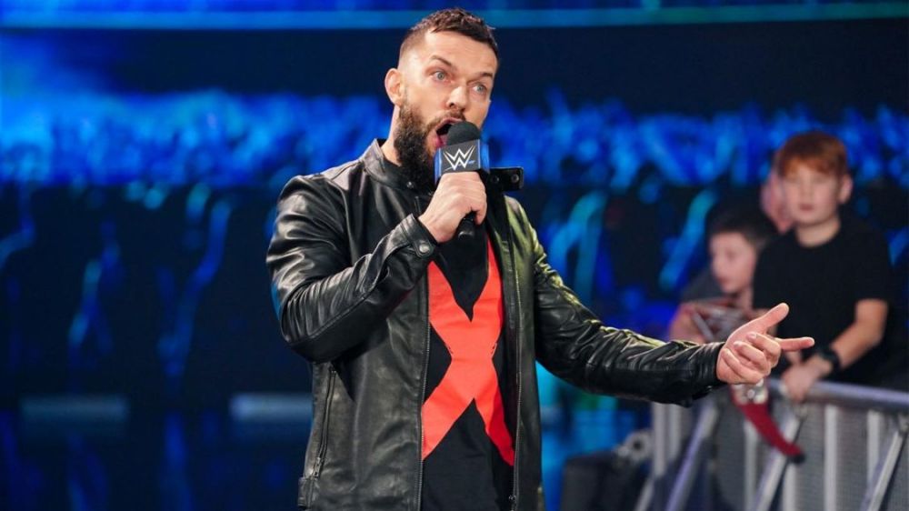 芬·巴洛尔(finn balor)令人惊讶地声称,他不再需要wwe的聚光灯.