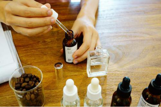 惊喜圈子创意调香活动