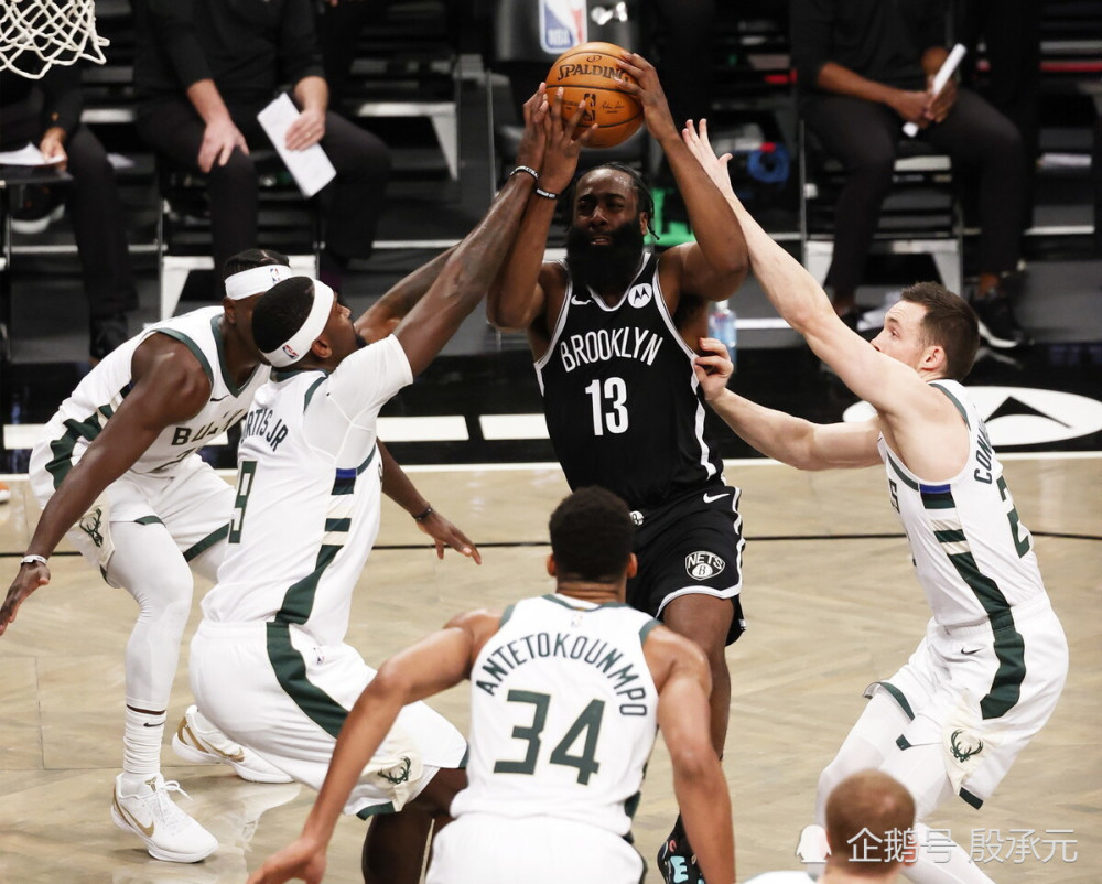 詹姆斯·哈登 哈登28次常规赛半场30＋得分，在NBA历史上是什么概念？