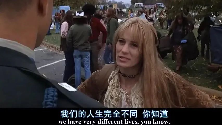 跟智力低下的阿甘相比,珍妮的起点可谓是高得多.