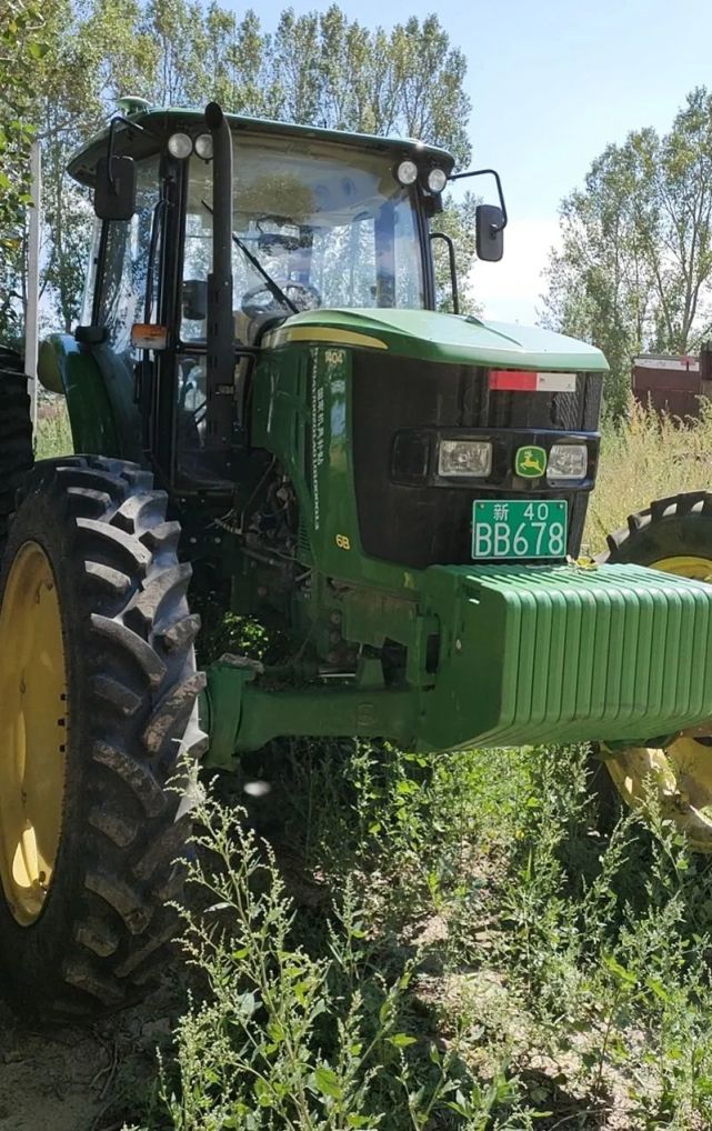 二手农机出售18年的豪华版约翰迪尔6缸1404拖拉机