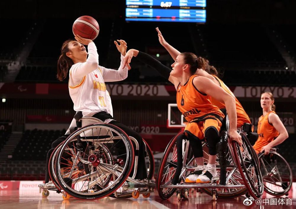 中国轮椅女篮获东京残奥会银牌!_腾讯新闻