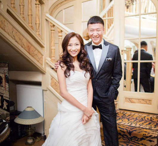 扫黑风暴的夫妻档孙红雷比王骏迪大15岁相恋7年才结婚