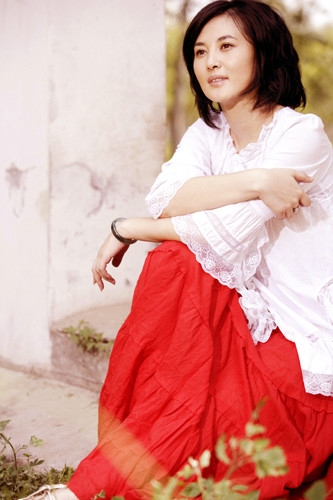 红极一时的王菁华:与知名男星分手后,49岁仍未婚|黄飞鸿之王者之风