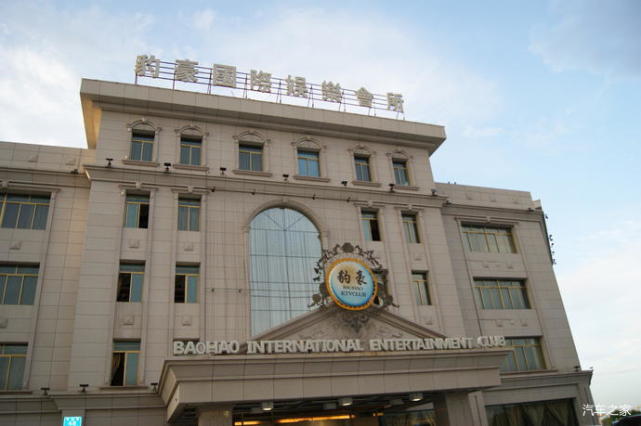 嘉峪关大唐美食街旅游(嘉峪关大唐美食街旅游路线)