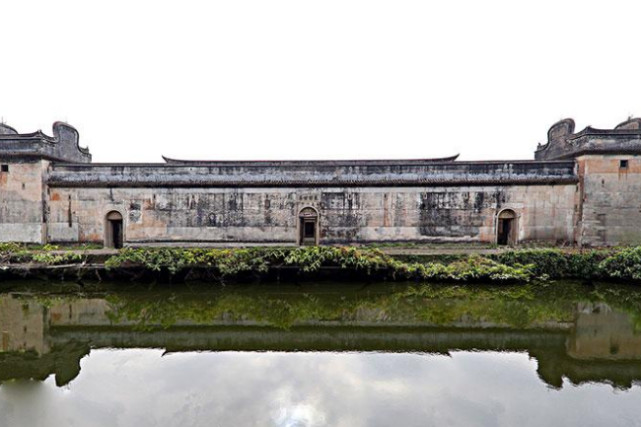 6万平方米,就是龙田世居,位于坪山区.