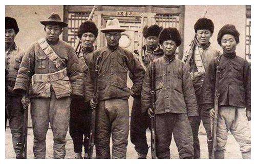 民国的土匪旧照女匪首驼龙确实漂亮图6被捕前杀害了12万人