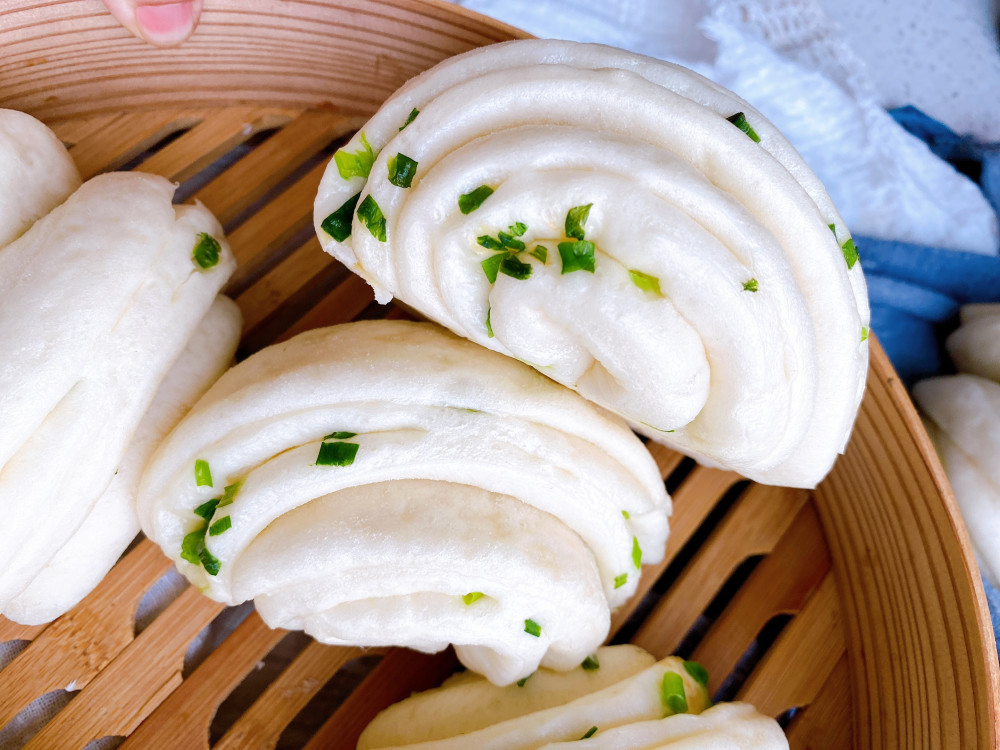 葱卷怎么做好吃掌握3点葱香浓郁不发黄柔软筋道凉了不硬