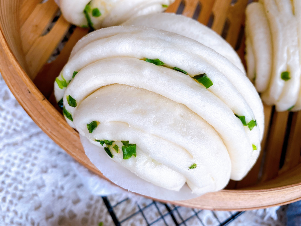 掌握3点,葱香浓郁不发黄,柔软筋道,凉了不硬