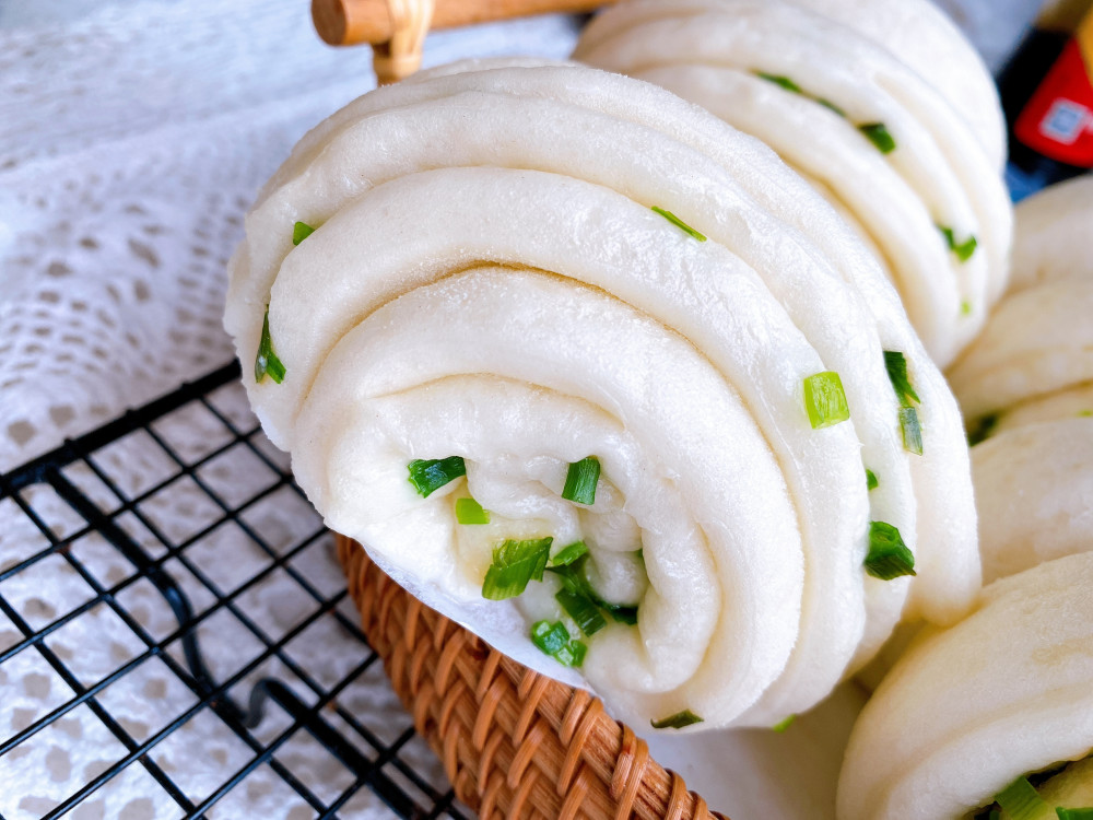 葱卷怎么做好吃掌握3点葱香浓郁不发黄柔软筋道凉了不硬