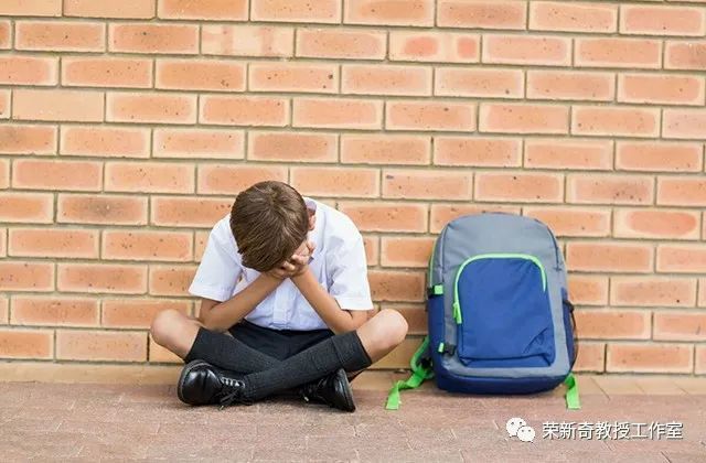 孩子缺乏的安全感家长该如何补救