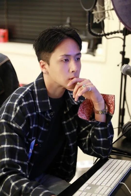 有声著作权富翁ravi想制作带来新鲜能量的音乐