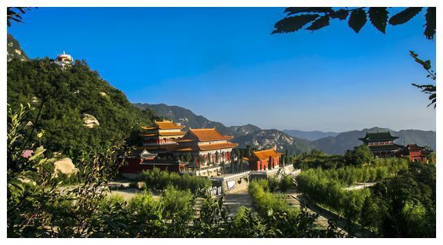 河南山中一军工城,生产炮弹,繁华散尽成空城,建筑破败白天瘆人|太山庙